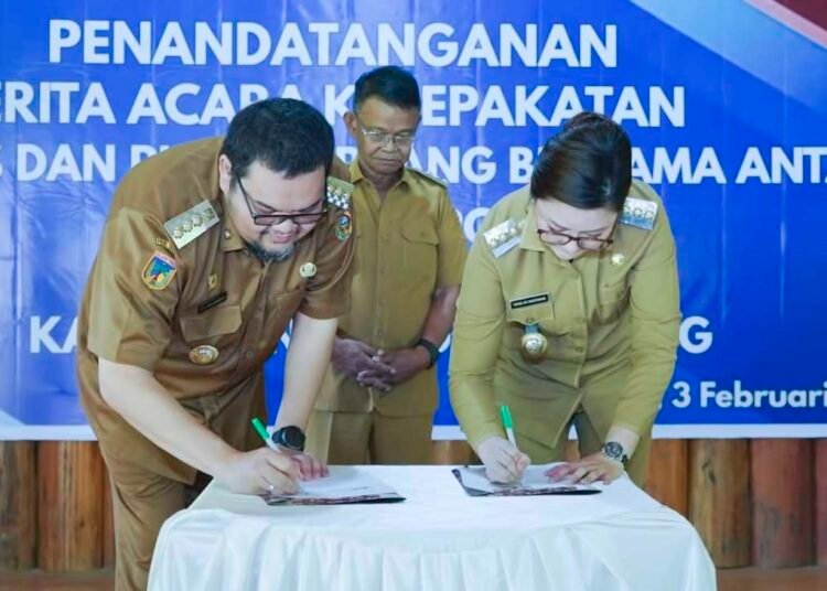 Disaksikan Gubernur, Pemda Parigi Moutong dan Poso Teken Kesepakatan Tapal Batas Wilayah