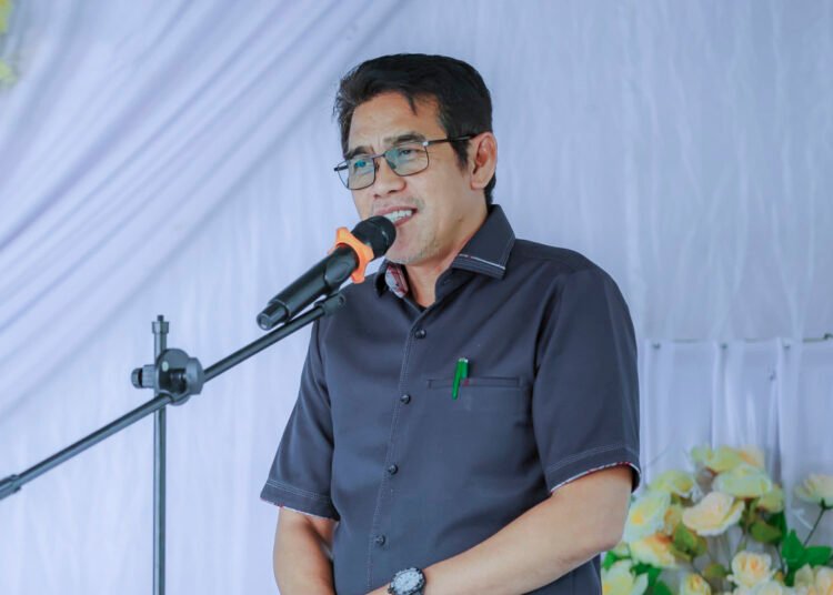 Bupati Erwin Burase Ingatkan Kades Transparan Kelola Anggaran dan Program Pembangunan