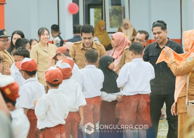 Pemkab Parigi Moutong Uji Coba Sekolah Lima Hari
