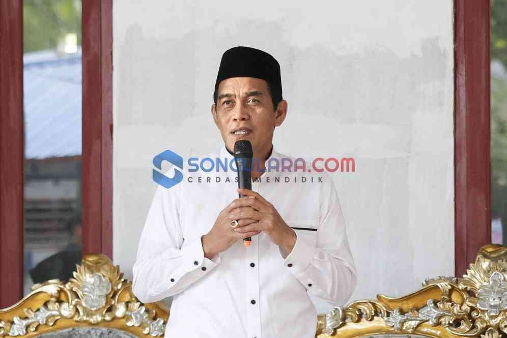 Bupati Erwin Burase Perintahkan TAPD Bayar Gaji ke-13 dan THR Guru Agama