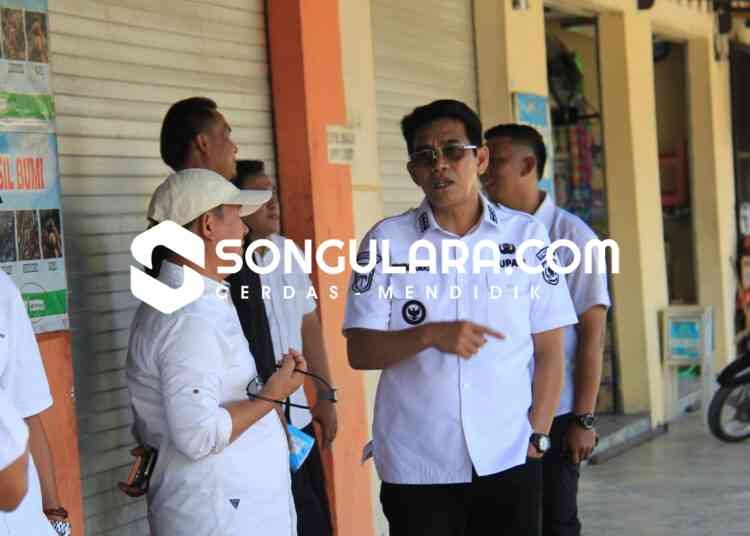 Bupati Erwin Tinjau Pasar Kuliner Ramadan di Pasar Sentral Parigi