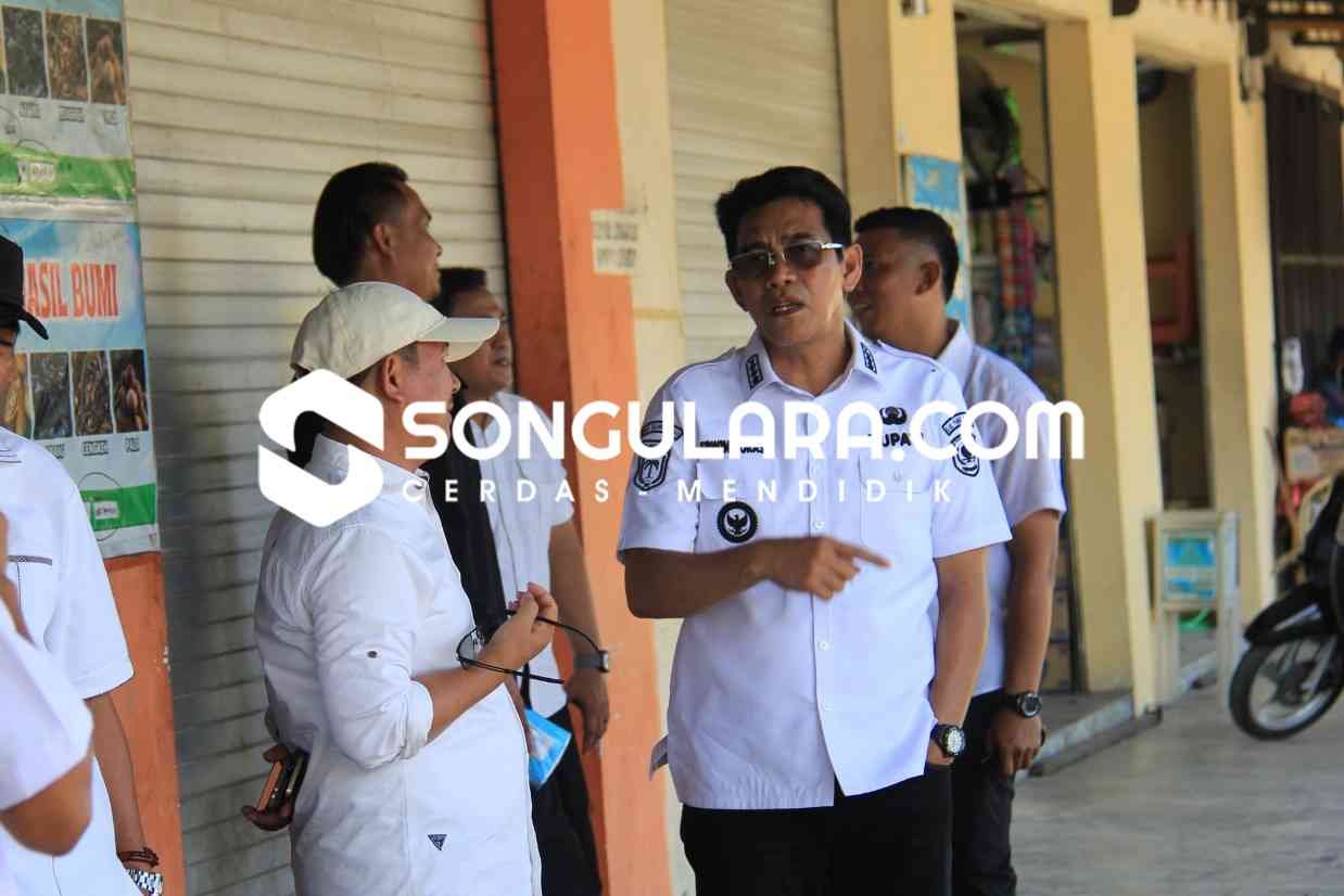 Bupati Erwin Tinjau Pasar Kuliner Ramadan di Pasar Sentral Parigi