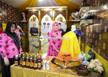 Dekranasda Parigi Moutong Promosikan Motif Bomba Saga pada Pameran UMKM MTQ Sulawesi Tengah