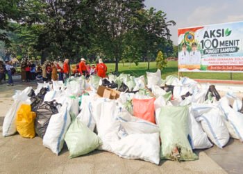 100 Menit Pungut Sampah, Erwin Burase Ajak Warga Jadikan Kebersihan Budaya Hidup
