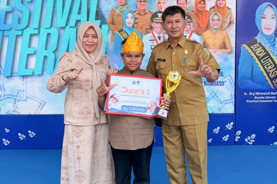 Siswa SD Muhammadiyah Pelawa Juara 1 Lomba Bertutur Tingkat Sulteng